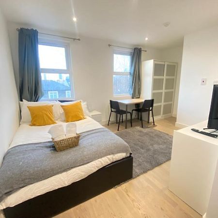 Cozy En-Suite Near Stratford London Kültér fotó